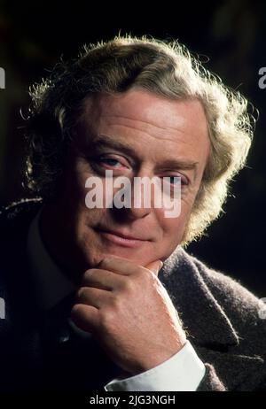 MICHAEL CAINE in JACK THE RIPPER (1988), directed by DAVID WICKES. Credit: THAMES TELEVISION / Album Stock Photo