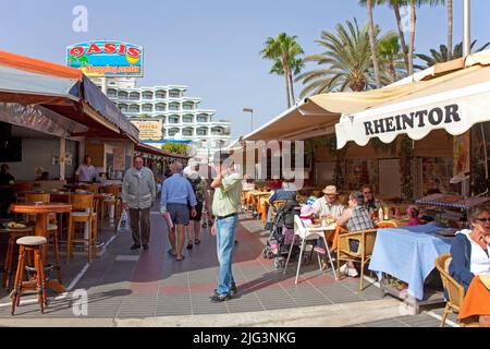 Shops and restaurant at the lpromenade of Maspalomas, Grand Canary, Canary islands, Spain, Europe Stock Photo