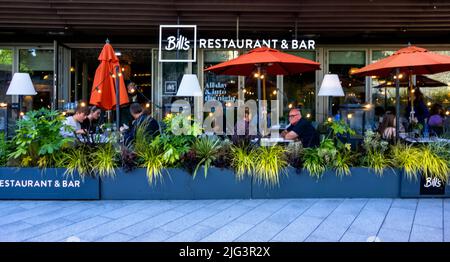 Bills Restaurant & Bar, West Quay, Southampton UK, people dining outside Stock Photo