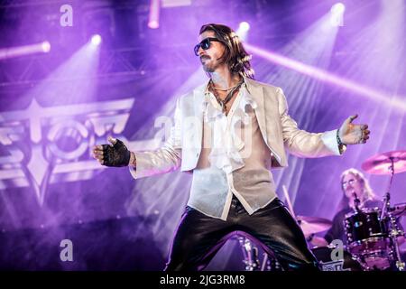 Oslo, Norway. 25th, June 2022. The Swedish hard rock band Nestor performs a live concert during the Norwegian music festival Tons of Rock 2022 in Oslo. Here vocalist Tobias Gustavsson is seen live on stage. (Photo credit: Gonzales Photo - Terje Dokken). Stock Photo