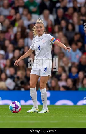 Leah Williamson (England Women) during the Uefa Women s Euro England 2022 match between England 1-0 Austria at Old Trafford Stadium on July 6, 2022 in Manchester, England. Credit: Maurizio Borsari/AFLO/Alamy Live News Stock Photo