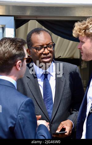 Redcar, UK. 07 Jul 2022. Kwasi Kwarteng pictured as construction started on SeAH Wind Ltd’s offshore wind facility marking the first major private sector investment beginning construction at a UK Freeport. UK Government Business Secretary, Kwarteng took part in an official Signing Ceremony, presentation and the ground breaking for the £400million facility, with more than 200 local business leaders and local politicians also attended. Credit: Teesside Snapper/Alamy Live News Stock Photo