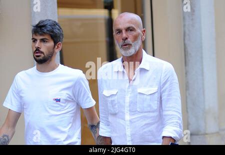 Milan, . 07th July, 2022. Milan, 07-07-2022 Stefano Pioli, coach of the Italian champion MILAN, walks through the streets of the center with his 27-year-old son GIANMARCO who holds the role of match analyst on the team's staff. Credit: Independent Photo Agency/Alamy Live News Stock Photo