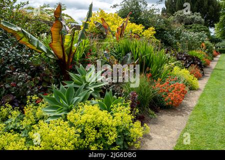 Bourton House gardens, Morton in Marsh. market town in the Cotswolds, Gloucestershire, England, uk Stock Photo