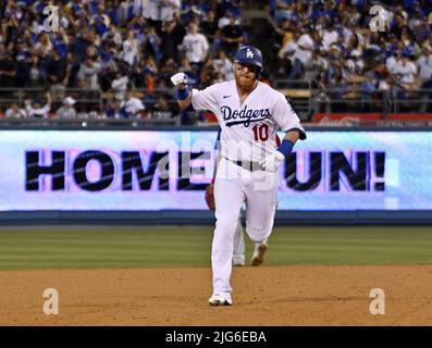 Los Angeles, United States. 08th July, 2022. Los Angeles Dodgers Justin Turner rounds the bases after hitting a solo home run to center off Chicago Cubs starting pitcher Mark Leiter Jr. during the fourth inning at Dodger Stadium in Los Angeles on Thursday, July 7, 2022. The Dodgers beat the Cubs 5-3. Photo by Jim Ruymen/UPI Credit: UPI/Alamy Live News Stock Photo