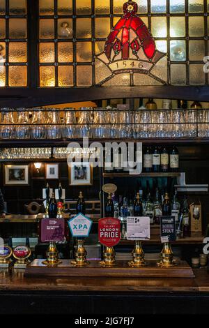 Ye Olde Mitre pub, Ely Court, Ely Place, Holborn, London, UK. Stock Photo