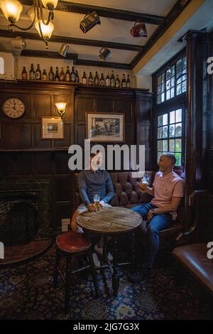 Ye Olde Mitre pub, Ely Court, Ely Place, Holborn, London, UK. Stock Photo