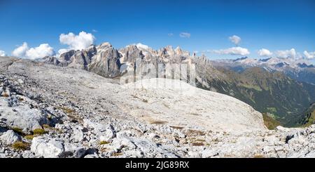 Italy, Veneto, Belluno, Canale d'Agordo, landscape of the rocky plateau of Comelle and the Pale di San Martino mountain ridge in the background Stock Photo