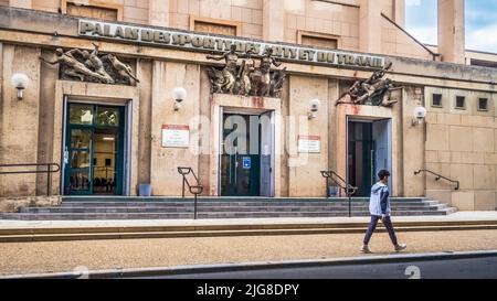 Palais des Sports, des Arts et du Travail in Narbonne. The building is one of the rare witnesses of the functionalist and rationalist architecture of the 1930s in Languedoc-Roussillon. Stock Photo