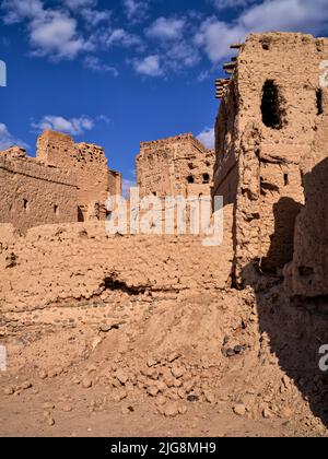 Historic mud city of Sinaw, Oman. Stock Photo