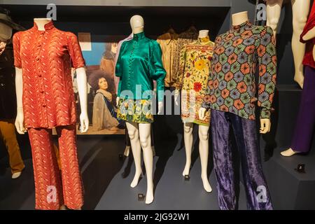 England, London, Southwark, Bermondsey, The Fashion and Textile Museum, Exhibit of 1960's Womens Fashion Stock Photo
