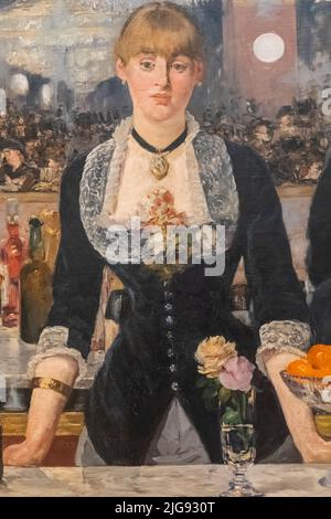 England, London, Somerset House, The Courtauld Gallery, Painting titled 'A Bar at the Folies-Bergere' by Edouard Manet dated 1882 Stock Photo