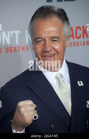 NEW YORK - APRIL 14: Tony Sirico attends the HBO Film's 'You Don't Know Jack' premiere at Ziegfeld Theatre on April 14, 2010 in New York City.    People:  Tony Sirico Stock Photo