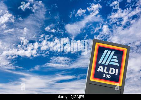 Werbe- und Firmenschild der Firma ALDI SÜD Stock Photo