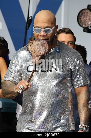 Flo Ryder Flo Rida performs on the Fox and Friends All American Concert Series on ...