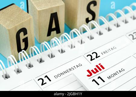 German calendar 2022 July 21 with pencil and gas Stock Photo - Alamy