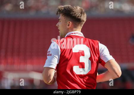 08 July 2022, Nuremberg: Soccer: Test matches, 1. FC Nuremberg - FC Arsenal at Max Morlock Stadium. Kieran Tierney from Arsenal. Photo: Daniel Karmann/dpa - IMPORTANT NOTE: In accordance with the requirements of the DFL Deutsche Fußball Liga and the DFB Deutscher Fußball-Bund, it is prohibited to use or have used photographs taken in the stadium and/or of the match in the form of sequence pictures and/or video-like photo series. Stock Photo