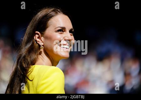 London, UK, 9th July 2022: Catherine, Duchess of Cambridge, during the trophy presentation at the 2022 Wimbledon Championships at the All England Lawn Tennis and Croquet Club in London. Credit: Frank Molter/Alamy Live news Stock Photo