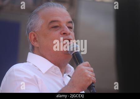 Diadema, Brazil. 09th July, 2022. Márcio França (PSB) participates in an act in defense of democracy, against hunger and for employment and housing at Praça da Moça, in Diadema, São Paulo. this Saturday morning (09). Credit: Yuri Murakami/FotoArena/Alamy Live News Stock Photo