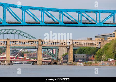 Newcastle England: 18th May 2022: River Tyne 5 bridges view on a sunny day. Tightly cropped image via a zoom lens Stock Photo