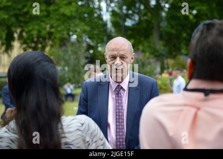 Damian Green MP (Con: Ashford) interviewed on College Gree, Westminster, 7th July 2022 -  the day before Boris John announced he would sep down as Pri Stock Photo