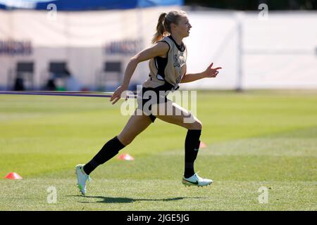 England's Leah Williamson during a training session at the UEFA Women's Euro 2022 England media day at The Lensbury, Teddington. Picture date: Sunday July 10, 2022. Stock Photo