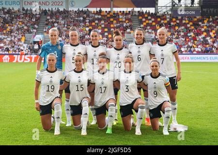 London, England, July 8th 2022: Teamphoto of Germany prior to the UEFA Womens Euro 2022 football match between Germany and Denmark at Brentford Community Stadium in London, England.  (Daniela Porcelli /SPP) Stock Photo