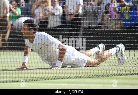 London, Gbr. 10th July, 2022. London Wimbledon Championships Day 10/07/2022 Novak Djokovic (SRB)celebrates after he wins Mens Singles Final beating Nick Kyrgios (AUS) in four sets Credit: Roger Parker/Alamy Live News Stock Photo