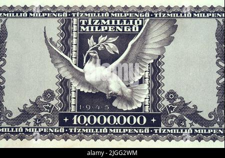 10 000 000 milpengő (10 000 000 000 000) Hungarian pengő (pengo or ...