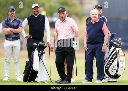 Rory McIlroy, Tiger Woods, Lee Trevino and Jack Nicklaus during the R&A Celebration of Champions event at the Old Course, St Andrews. Picture date: Monday July 11, 2022. Stock Photo