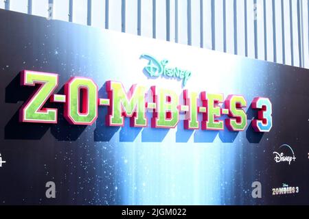 Santa Monica, CA. 9th July, 2022. Atmosphere at arrivals for ZOMBIES 3 Premiere, Barker Hangar, Santa Monica, CA July 9, 2022. Credit: Priscilla Grant/Everett Collection/Alamy Live News Stock Photo