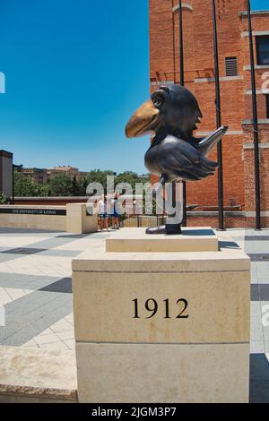 Lawrence, Kansas July 10, 2022 - 1912 Jayhawk near the Natural History Museum at Ascher Plaza Stock Photo