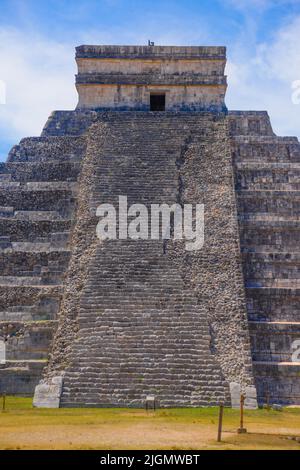 Ladder steps of temple Pyramid of Kukulcan El Castillo, Chichen Itza ...