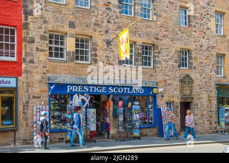 Prestige Scotland souvenir shop at 187 Canongate on Royal Mile in Old Town Edinburgh, Scotland, UK. Old town Edinburgh is a UNESCO World Heritage Site Stock Photo