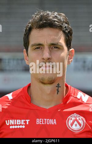 Kortrijk's Aleksandar Radovanovic poses for the photographer at the 2022-2023 photoshoot of Belgian Jupiler Pro League club KV Kortrijk, Tuesday 12 July 2022 in Kortrijk. BELGA PHOTO DIRK WAEM Stock Photo