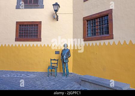 Monument of the composer and poet Nestor Alamo, Pasaje Pedro de Algaba, old town, Vegueta, Las Palmas, Grand Canary, Canary islands, Spain, Europe Stock Photo