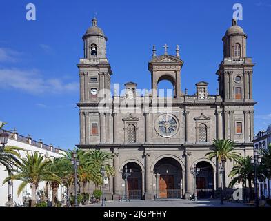 Cathedral Santa Ana, oldest and biggest cathedral of the island, district Vegueta, old town of Las Palmas, Grand Canary, Canary islands, Spain, Europe Stock Photo