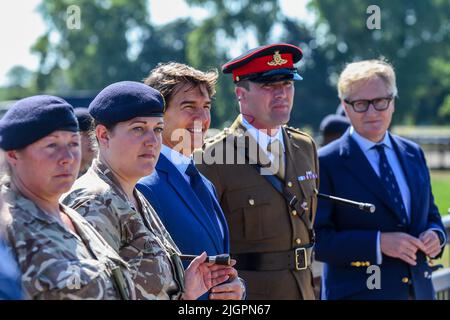 Windsor Castle, Windsor, Berkshire, UK. 8th July 2022. EMBARGOED UNTIL 12th JULY  Tom Cruise meeting members of the King's Troop Royal Horse Artillery, who he introduced during the Platinum Jubilee Celebration back in May, on a private visit in the Private Grounds of Windsor Castle   Credit:Peter Nixon/Alamy Live News Stock Photo