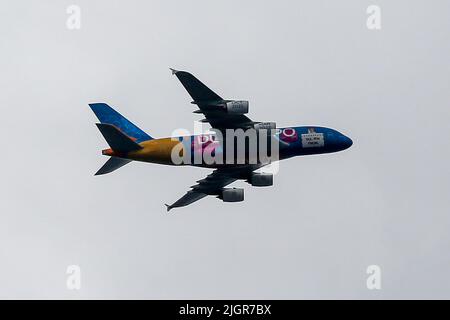 London, UK. 12th July, 2022. EK031 Emirates Airline Airbus A380 from Dubai to London Heathrow as Heathrow airport had asked airlines to stop selling summer flights as it caps passengers. (Credit Image: © Dinendra Haria/SOPA Images via ZUMA Press Wire) Stock Photo
