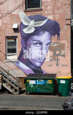 Spray painted mural portrait of American singer, songwriter, musician, record producer, dancer, and actor Prince in Uptown Minneapolis, Minnesota. Stock Photo