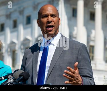 Washington, United States. 12th July, 2022. U.S. Senator Cory Booker (D-NJ) speaks at a press conference about legislation to address predatory overdraft fees. Credit: SOPA Images Limited/Alamy Live News Stock Photo