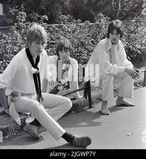 JOHN'S CHILDREN UK group about 1966. From left: John Hewlett, Chris ...