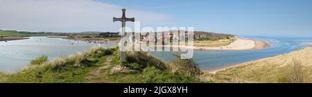 Wooden cross and view of Alnmouth and Alnmouth Beach at high tide, Alnmouth, Northumberland, England, United Kingdom, Europe Stock Photo