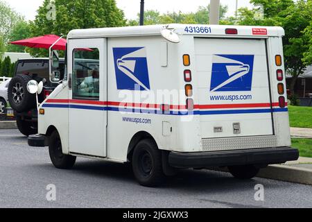 Grumman Long Life Vehicle (LLV), United States Postal Service Truck, USPS, Lancaster, Pennsylvania, USA, North America Stock Photo