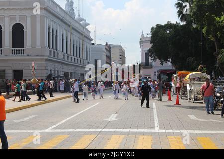 MERIDA, MEXICO - OCTOBER 1, 2016 Los Gremios procession - Catedral de San Ildefonso - Plaza Grande Stock Photo