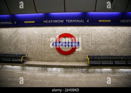 London, UK. 13th July, 2022. Heathrow Terminal 4 London underground sign. Credit: SOPA Images Limited/Alamy Live News Stock Photo