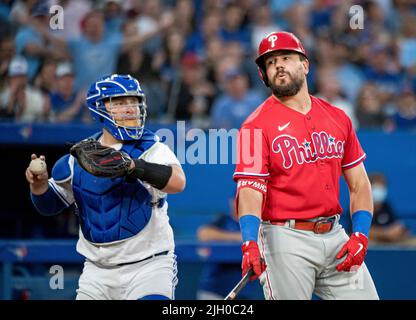 Milwaukee, United States. 03rd Sep, 2023. Milwaukee Brewers first baseman Carlos  Santana (R) forces out Philadelphia Phillies left fielder Kyle Schwarber  (L) after fielding Schearber's ground ball in the first inning of