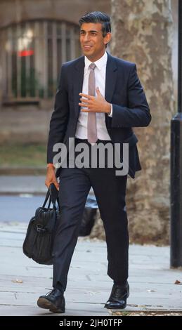 London, UK. 14th July, 2022. Conservative MP RISHI SUNAK is seen in Westminster. A leadership election for the Conservative Party is currently taking place after Boris Johnson announced that he will stand down as Prime Minister. Photo credit: Ben Cawthra/Sipa USA **NO UK SALES** Credit: Sipa USA/Alamy Live News Stock Photo