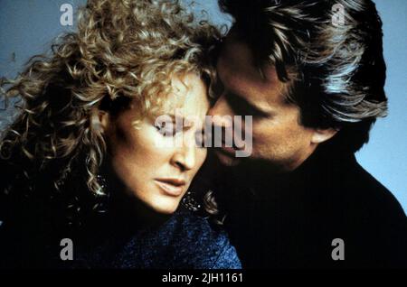 CLOSE,DOUGLAS, FATAL ATTRACTION, 1987 Stock Photo