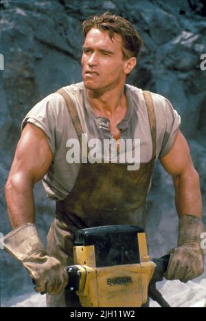 ARNOLD SCHWARZENEGGER, TOTAL RECALL, 1990 Stock Photo